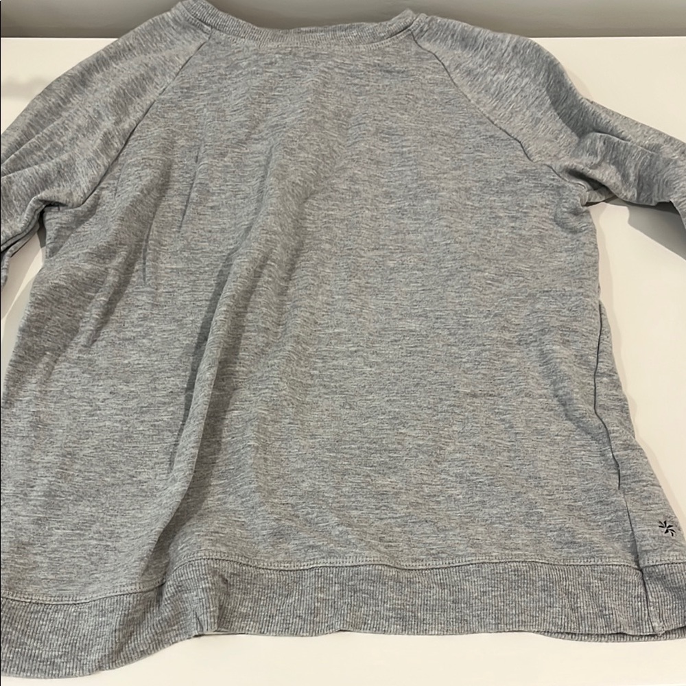 Athleta Kids Gray Long Sleeve Tee
